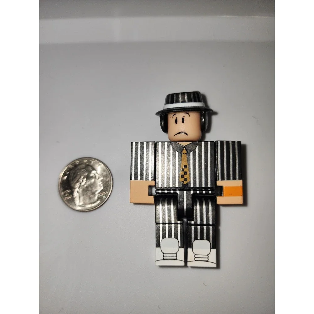 Roblox Striped Suit & Hat 3